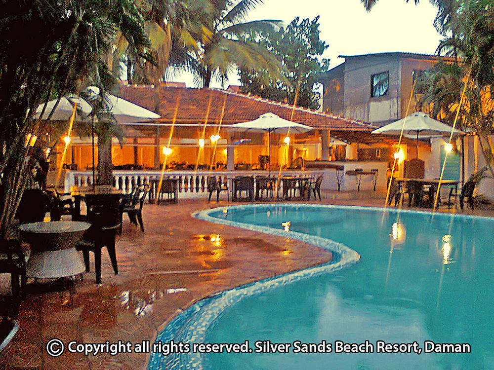 Silver Sands Beach Resort Daman Dış mekan fotoğraf