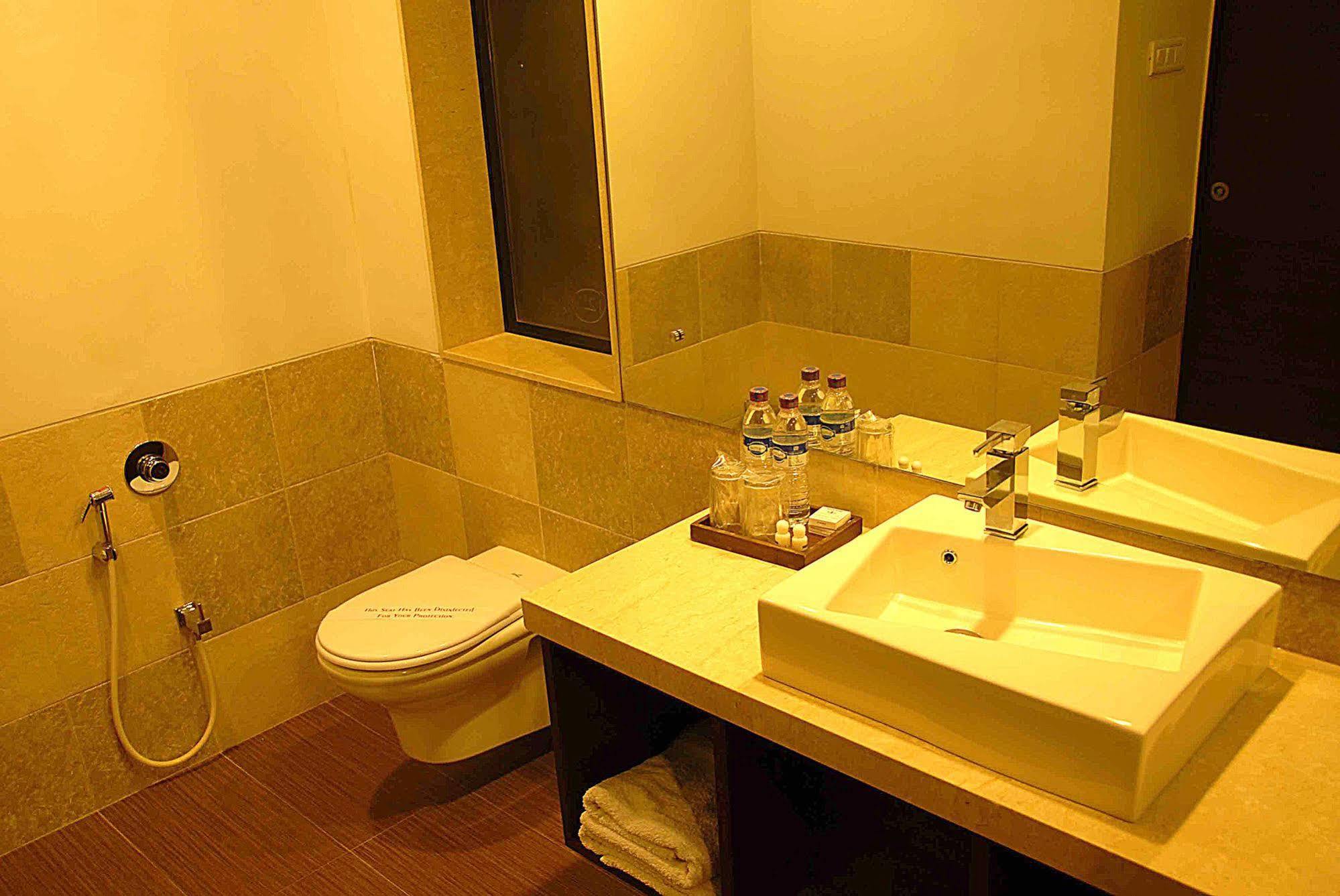Silver Sands Beach Resort Daman Dış mekan fotoğraf