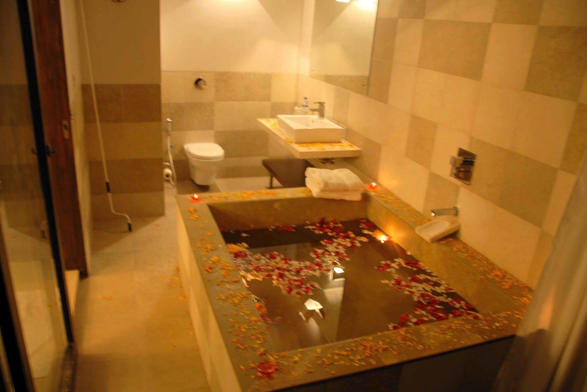 Silver Sands Beach Resort Daman Dış mekan fotoğraf