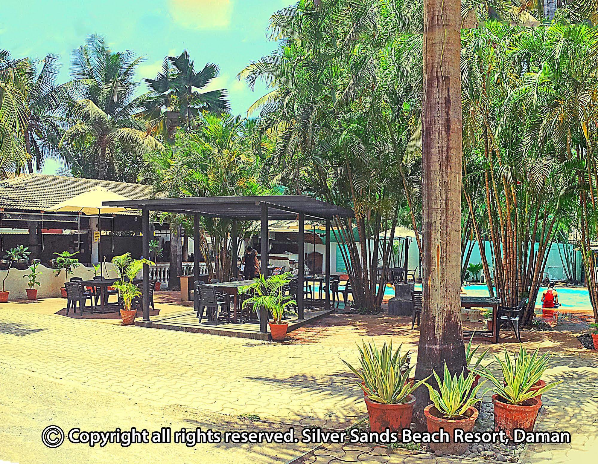 Silver Sands Beach Resort Daman Dış mekan fotoğraf