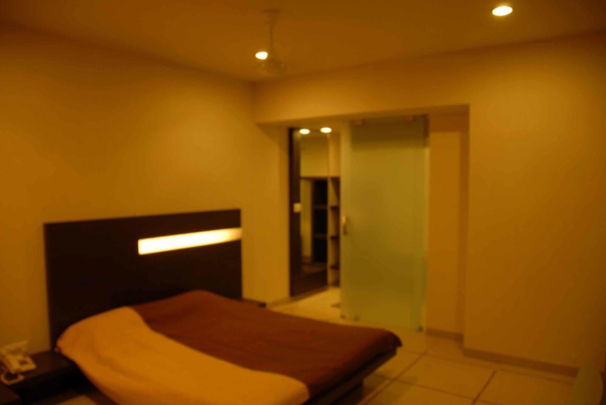 Silver Sands Beach Resort Daman Dış mekan fotoğraf